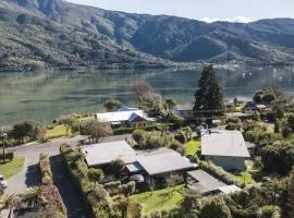 Koraha - Queen Charlotte Sound Holiday Home