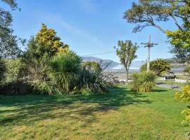 Maison Pierre Rouge - Duvauchelle Holiday Home