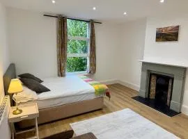 The Finchley Grand Flat II