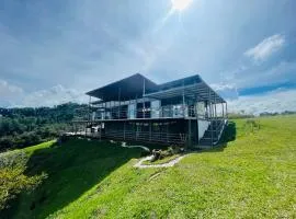 Casa garuda, hermosa cabaña con vista a la piedra de El Peñol