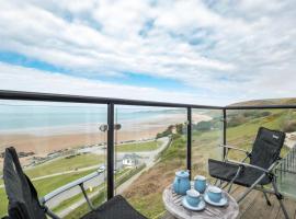 Flat 20 Clifton Court, hotel em Croyde
