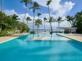 Caribbean Beachfront Apartment. W/ Scenic view