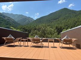 大同 Garden Hotel 湯の山リゾート, hotel v destinácii Komono