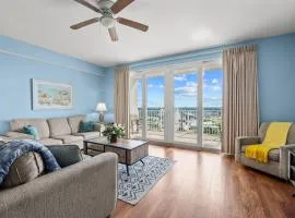 Bright & Spacious Condo 1BD! Steps from the Beach!