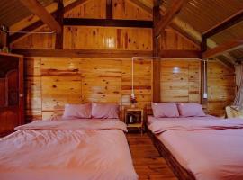 Mộc Thiên Xanh homestay, hotel de 4 estrellas en Kon Plong