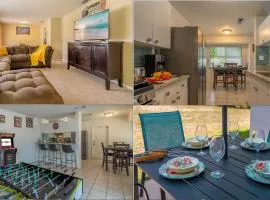 SA Randolph New Braunfels Vacation home with King Bd Sleeps 10