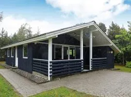 4 person holiday home in Ulfborg-By Traum