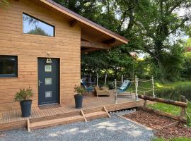La cabane sur l'&eacute;tang, chal&eacute; alpino em &Eacute;tival-Clairefontaine