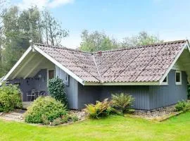 6 person holiday home in Oksbøl-By Traum