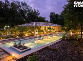 StayVista at The Wildernest Tale with Bonfire, Jacuzzi