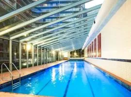 Southbank Sky Retreat by Ready Set Stay
