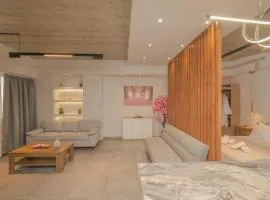 Pink Season Apartment
