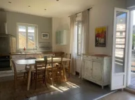 La Belle Escale, appartement calme, avec parking, Aix-les-Bains