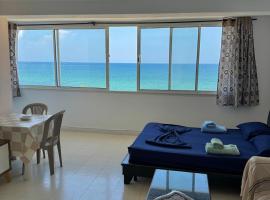 Studio with Stunning Sea View, alojamiento con cocina en Hammam Sousse