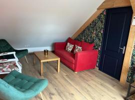 Appartement privé sans cuisine, hotel en La Possonnière