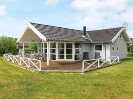 8 person holiday home in Lemvig-By Traum