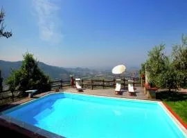 Villa in Tuscany with Pool and Valley Views