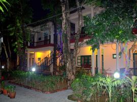 Wild Horizons Guest House, bed and breakfast en Sauraha