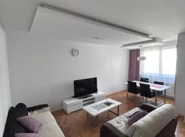 Pak Apartments
