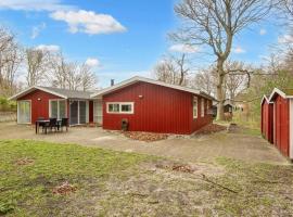 10 person holiday home in Glesborg-By Traum, hotel i Fjellerup Strand