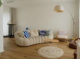 Family Home with Garden, Workspace & Gym
