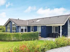 5 star holiday home in Skals, hotel i Hjarbæk