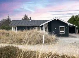 8 person holiday home in Ålbæk