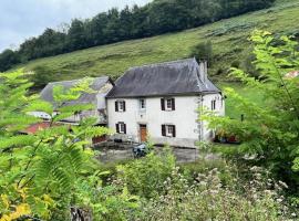 Maison Hastoy, rumah kotej di Lacarry-Arhan-Charritte-de-Haut