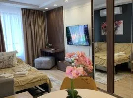 The Modern Nest Apartment with FREE Underground Parking