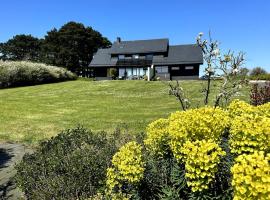 TI DU, villa luxueuse avec vue panoramique - 4 chambres et 3 salles de bain, pour 8 personnes, hotel di Tréflez