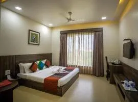 hotel the royal bharti