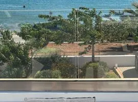 Fantasea Beachfront Villa