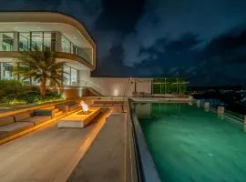 Luxury 4BR Oasis in Central Uluwatu - Perfect for Families and Groups