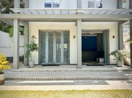 234 Weligama, hotel i Weligama