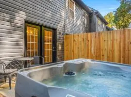 Comfortable Stay Private Hot tub W Arcade