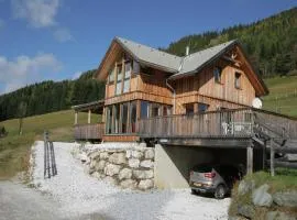 Chalet Hohentauern by Ski Lift