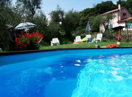 Agriturismo La Bianca Fattoria, hotel v destinaci Sarzana