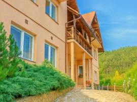 Pensjonat Ognisty Wdżar - Velo czorsztyn - CzorsztynSki - Pieniny -Jezioro Czorsztyńskie -, hotel in Kluszkowce