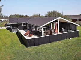 8 person holiday home in Hjørring-By Traum，位于伦斯楚普的酒店