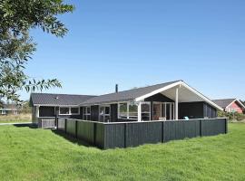 4 star holiday home in Hjørring, hotell i Lønstrup