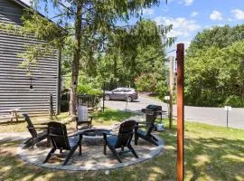 Comfy Escape near Dollywood W Pool & Grill
