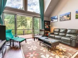 Ski-InandSki-Out Gemini Lift Access! Home with Hot Tub