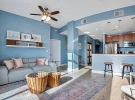 2 Bdrm Penthouse with Billiards