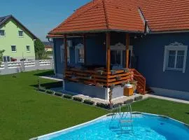Beautiful 4-Bed House in the neahe Wien