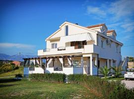 Apartment in Ljubac with Barbecue, hotel v destinaci Ljubač