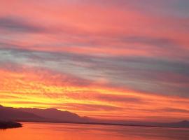 The real cave，位于阿达玛斯的公寓式酒店