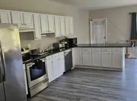 Private Apt In Southfordsouthbury