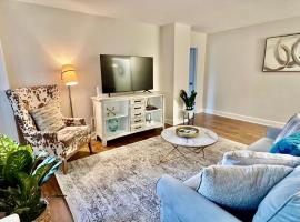 15A Stylish City Condo in Downtown Atlanta，位于亚特兰大的酒店