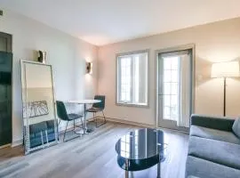 2BR King Suite Pool Sauna Heated Pool