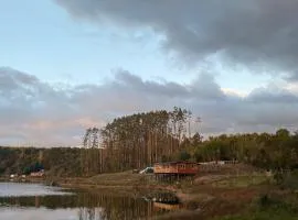 Cabaña con vista al lago